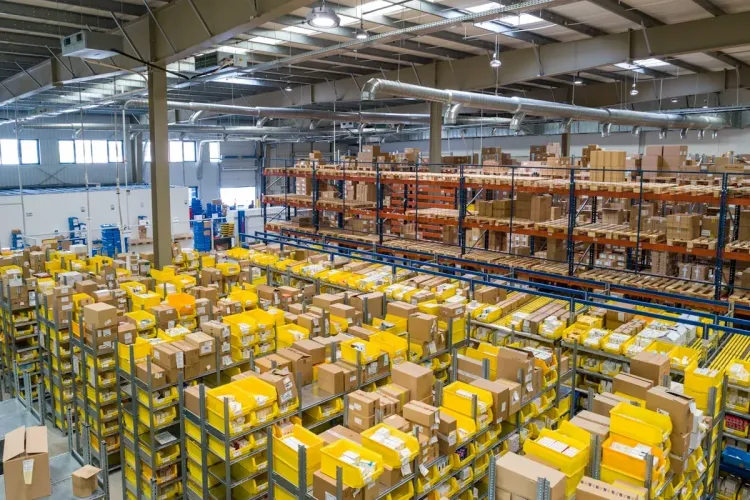 Top Courier & Delivery Services in Nepal Compared: Pathao, NCM, Sundar & Gaadi - Sazilo Store
