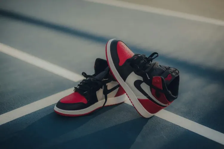 Sneaker Culture & Athletic Footwear E-Commerce in Kathmandu: Managing Limited Drops, Authenticity & Sizing - Sazilo Store